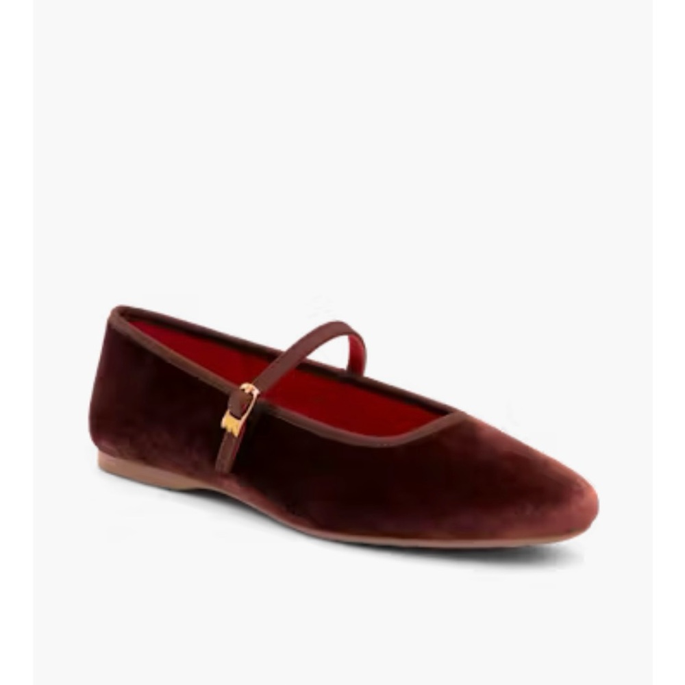 Birdies The Hummingbird - Mary Jane in Brandy Velvet